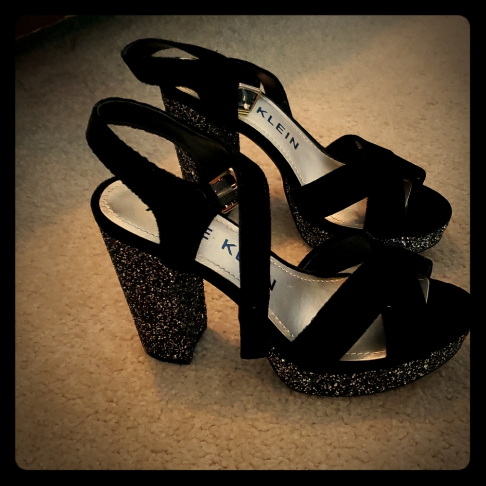 Dress shoes